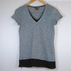 Vince Camuto Womens Black\White Stripped Flounced Short Sleeve T-Shirt S…